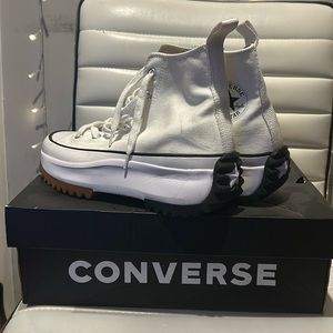 White/Black/Gum converses , size 7.5